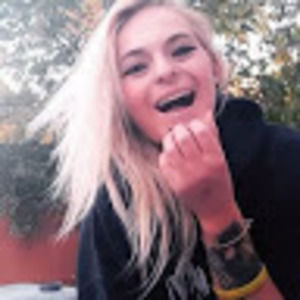 Meet your Posher, Brooke